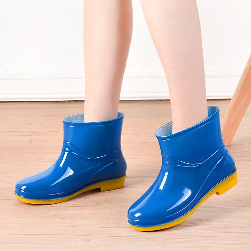 Luckkyshoes สินค้าใหม่ รองเท้าบูทแฟชั่น เหมาะสำหรับงานหน้าฝน กันน้ำได้อย่างดี ถึงจะเลอะแค่ไหนก็ทำความสะอาดง่ายอย รูปที่ 1
