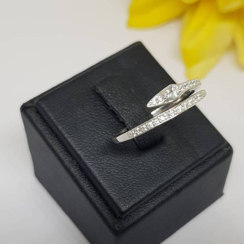 Memorine Jewelry แหวนเงินแท้ 925 ฝังเพชรสวิส : ONLR385 รูปที่ 3