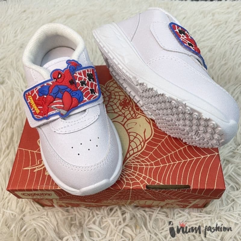 NFshoes รองเท้านักเรียนเด็ก อนุบาลชาย Chappy SP-18/SP-22 สไปเดอร์แมน Spiderman มีไฟ ผ้าใบเด็ก รุ่นใหม่ ไซส์25-35 W/H รูปที่ 3