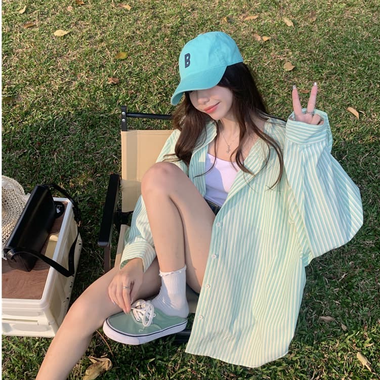 fashiongirl1688 เสื้อเชิ้ตแขนยาว ลายริ้ว ลายทาง สีสันสดส เหมาะกับซัมเมอร์สุดๆ สไตล์เกาหลี รูปที่ 3