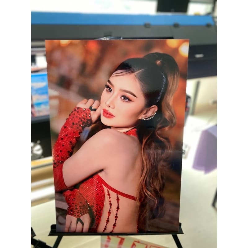 กรอบลอยโฟโต้ 1แถม1 บอร์ดไดคัท 60x40 ซม. ของขวัญวันเกิด รับปริญญา งานแต่ง งานเกษียณ รูปที่ 8