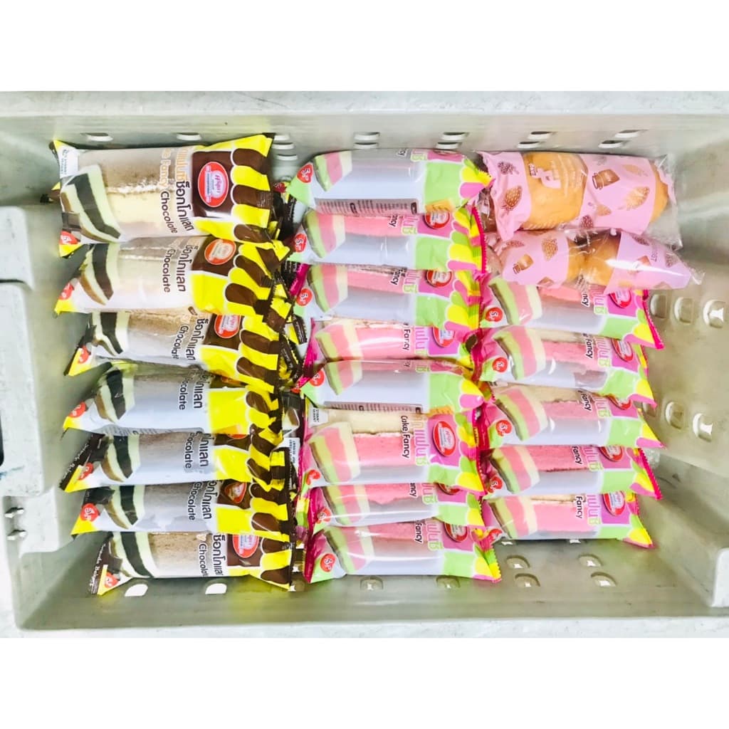 เค๊กโรลไส้ครีมสตอเบอรี่ ส้ม เผือก ทุเรียน 3ห่อ30บ. **ซื้อครบ15ห่อ130บ.** รูปที่ 2