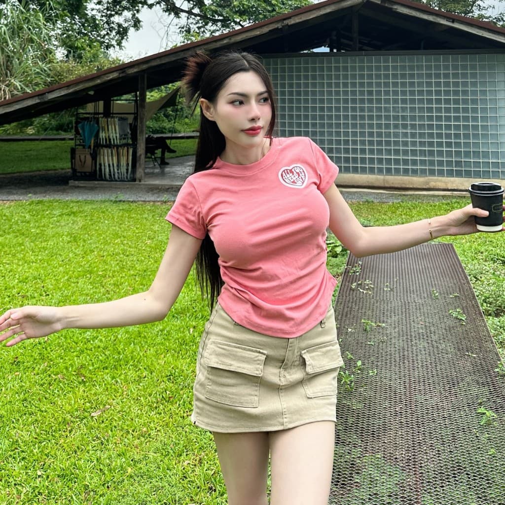 SpinnyHouseเสื้อยืดรัดรูปแต่งย่นข้าง สกรีนหัวใจแน่นๆ ทรงสวย ใส่แล้วพรางหุ่นมาก สาวอวบใส่ได้ รุ่น จั๊มเอวAllyou รูปที่ 5