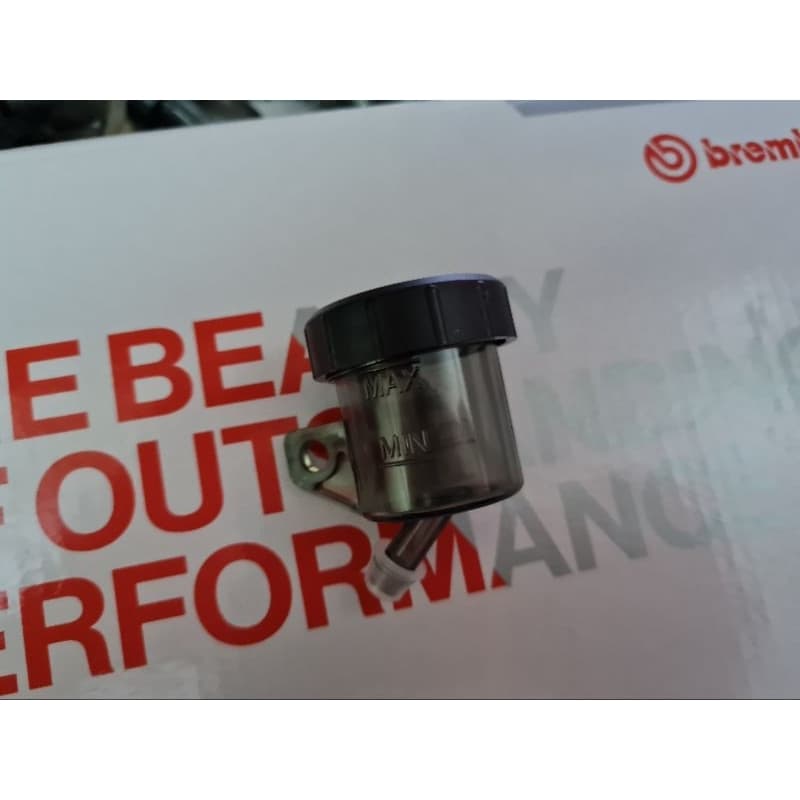 กระปุกน้ำมันเบรค Brembo แท้แท้แท้ สีชา ขาเฉียง ขาตรง รูปที่ 5