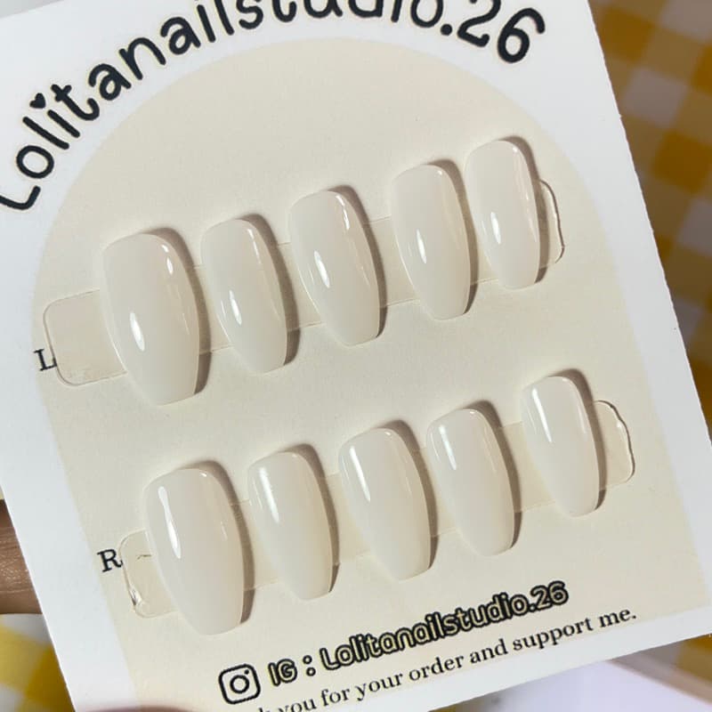 สินค้าส่งจากไทย เล็บปลอมเจลแท้ สีขาวนมไซรัป สายฝ. สายเกา แถมฟรีอุปกรณ์ติดเล็บครบชุด รูปที่ 1
