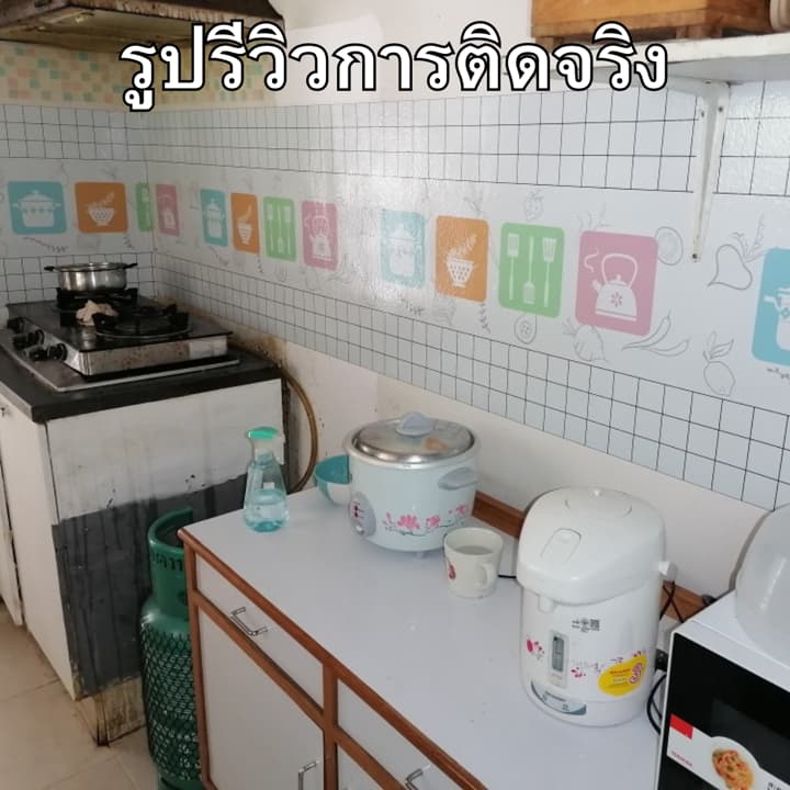 สติกเกอร์ติดครัว กันคราบ กันน้ำมันกระเด็น ทนร้อน เช็ดคราบง่าย วอลเปเปอร์ติดเคาท์เตอร์ สติกเกอร์ติดผนัง วอลเปเปอร์ติดผนัง รูปที่ 6