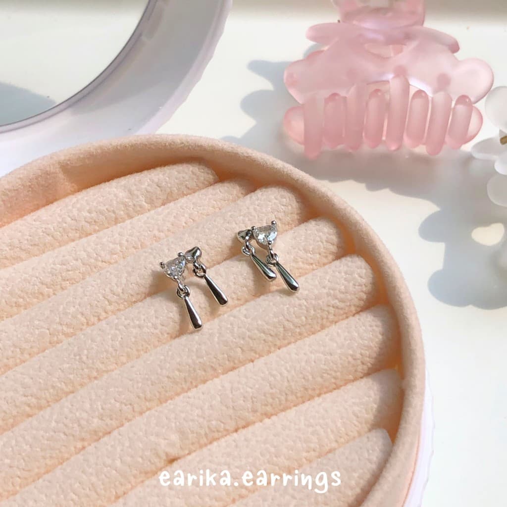 earika.earrings - my sweet soul ต่างหูห้อยหัวใจก้านเงินแท้ชุบทองคำขาว ผิวแพ้ง่ายใส่ได้ รูปที่ 7