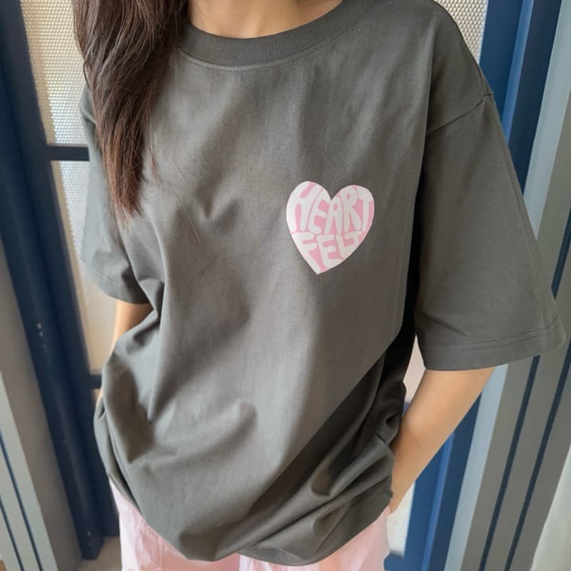 myyoungs - Heart เสื้อยืดโอเวอร์ไซส์ รูปที่ 4