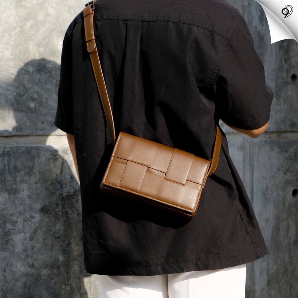 DOUBLE NINE : LIGHT BAG กระเป๋าสะพายข้างแบบสาน รูปที่ 9