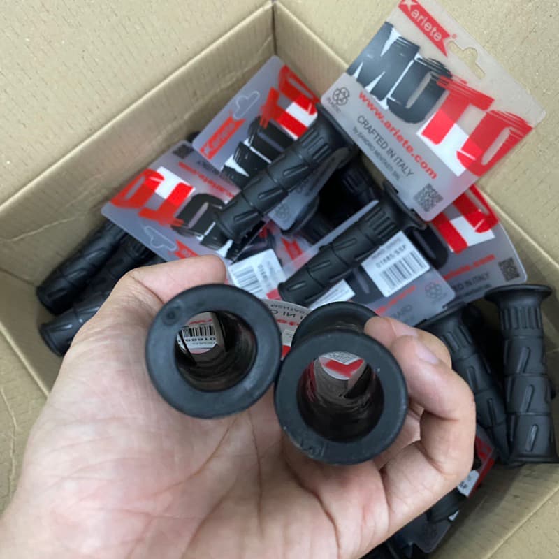 ปลอกแฮนด์ Ariete แท้100% แพ็คเกจใหม่ นุ่มกระชับมือขับสบาย ใส่ได้ทุกรุ่น รูปที่ 4