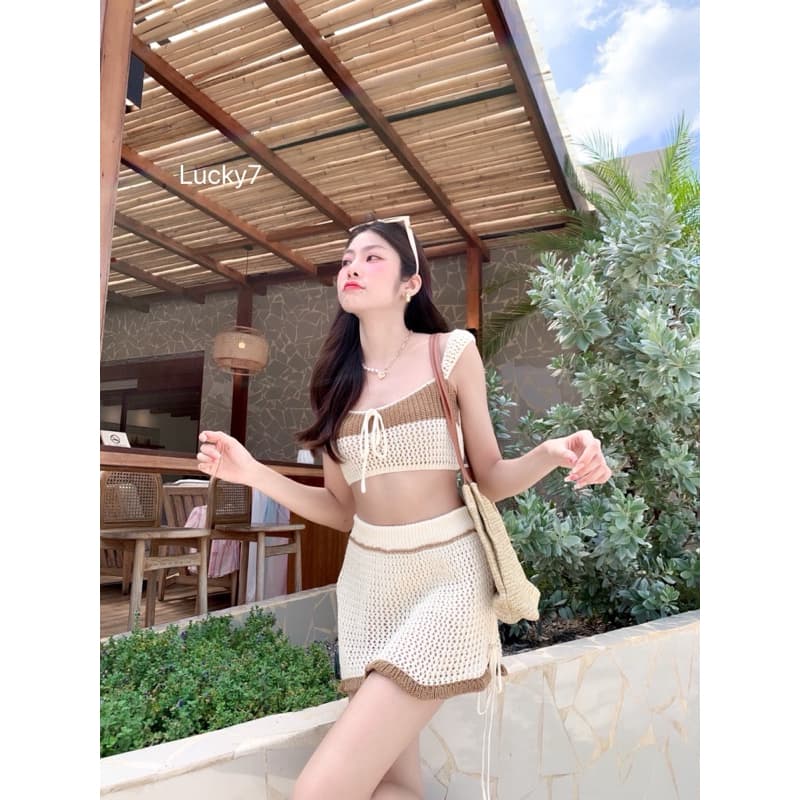 BY IRA RUBY Set งานเซ็ทไหมพรม สายเดี่ยว+กระโปรง แต่งลายฉลุ ชุดเซ็ตไปทะเล ดีเทลแต่งโบว์สุดน่ารัก รูปที่ 4