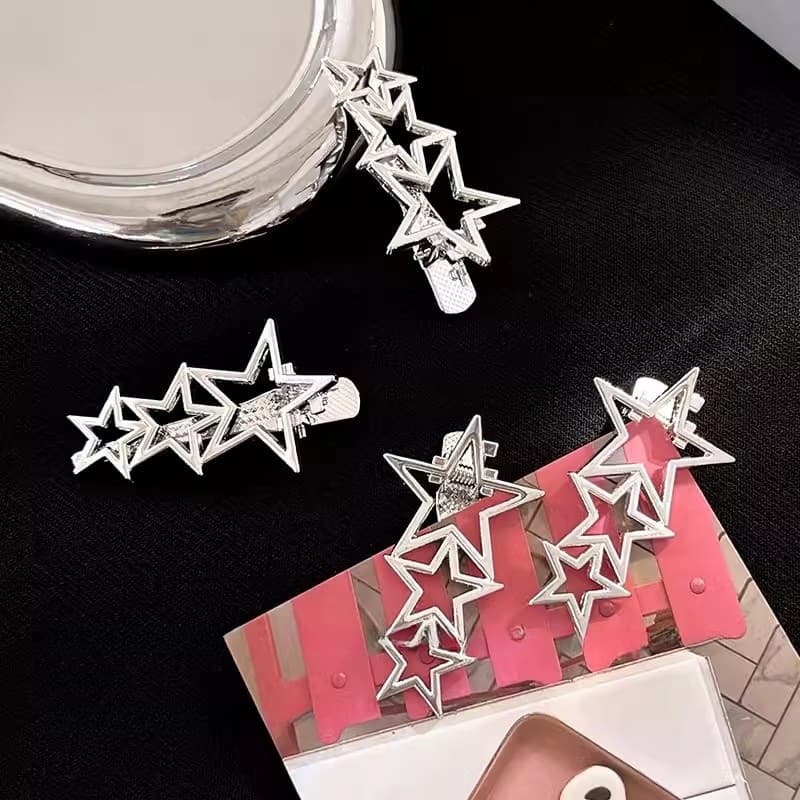 COD-ในไทย1บาทกิ๊บติดผม รูปดาวห้าแฉกรูปหัวใจ สีเงิน หน้าม้าคลิปด้านข้าง Y2kสไตล์เกาหลี นักเรียนสำหรับผู้หญิง รูปที่ 2