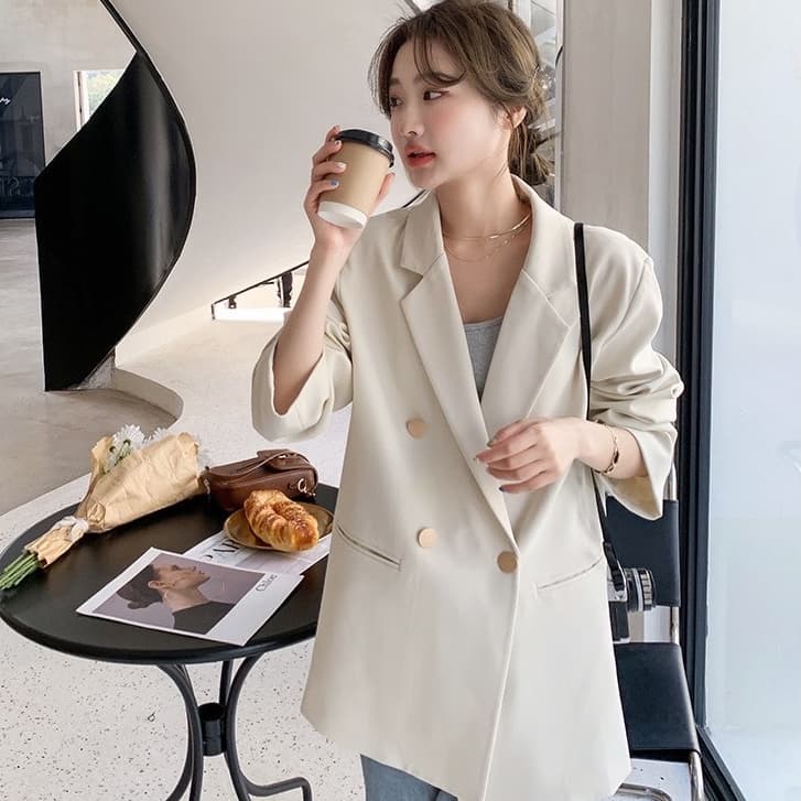 ในไทย SUIT-09 เสื้อเบเซอร์ กระดุมทอง 4 เม็ด สูทแฟชั่น สีพื้น สำหรับผู้หญิง ผ้านิ่ม ใส่สบาย รูปที่ 2