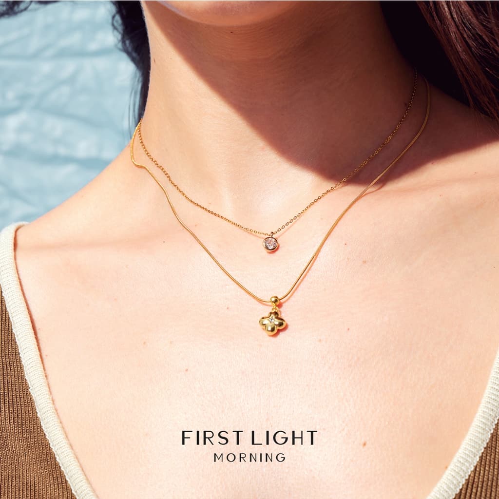 First Light Morning :Letter& Charm Necklace สร้อยคอ + Charm 1 ชิ้น สร้อยตัวอักษร สร้อย alphabet สร้อยปลายเข็ม รูปที่ 6