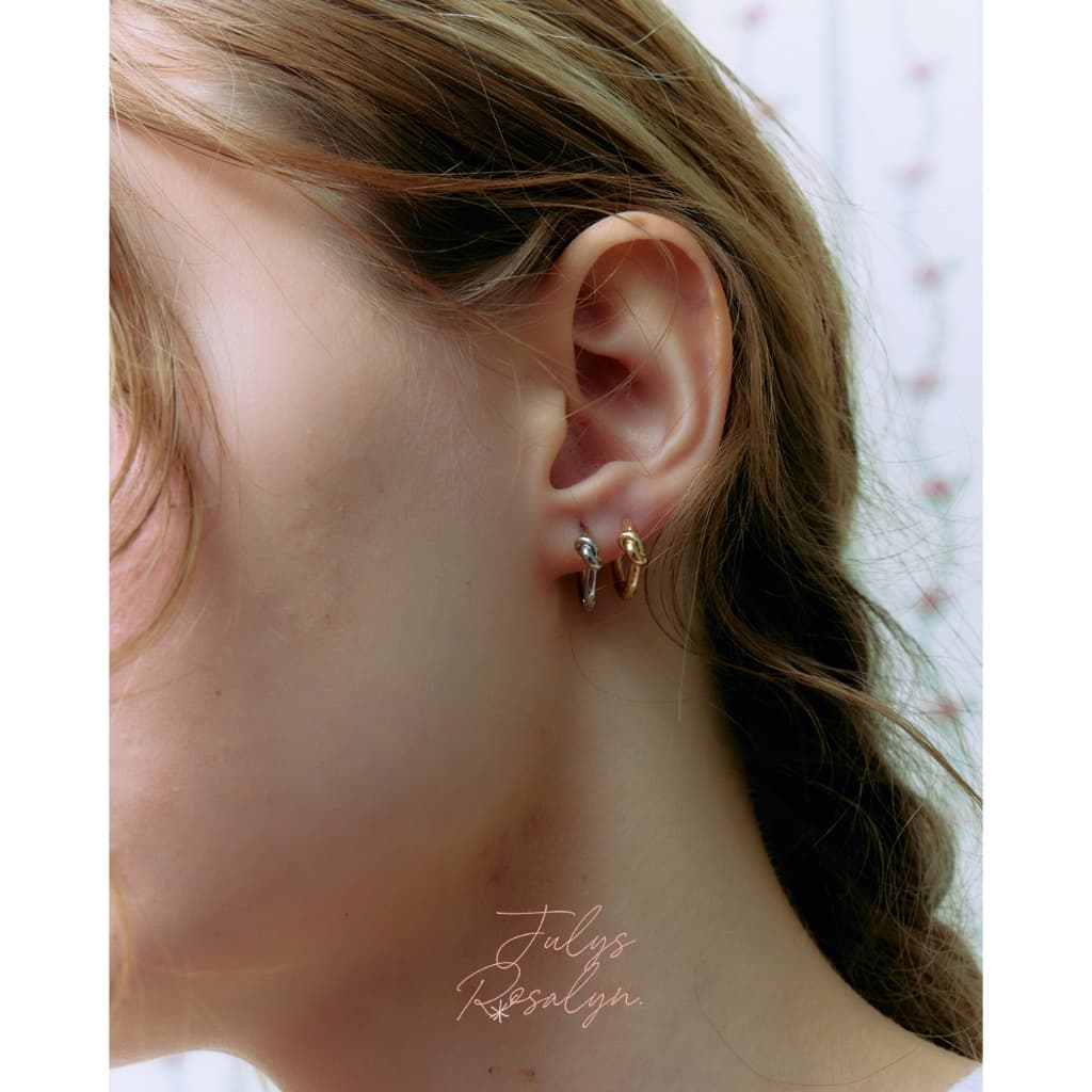 Julys - knot huggie earrings รูปที่ 3