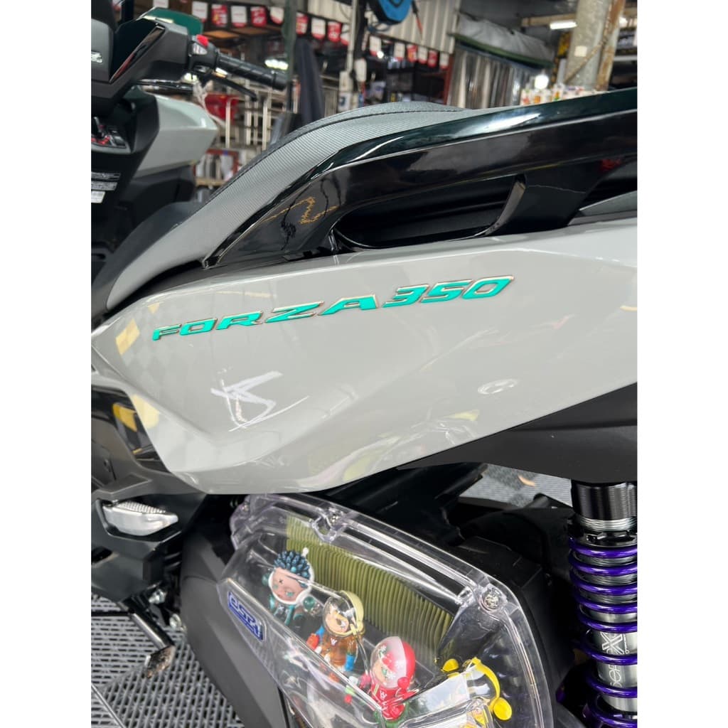 สติกเกอร์แต่งอักษรโลโก้ HONDA FORZA350 สะท้อนแสง เรืองแสง งานตัดเข้ารูป ติดง่าย...ลองดิ! รูปที่ 3