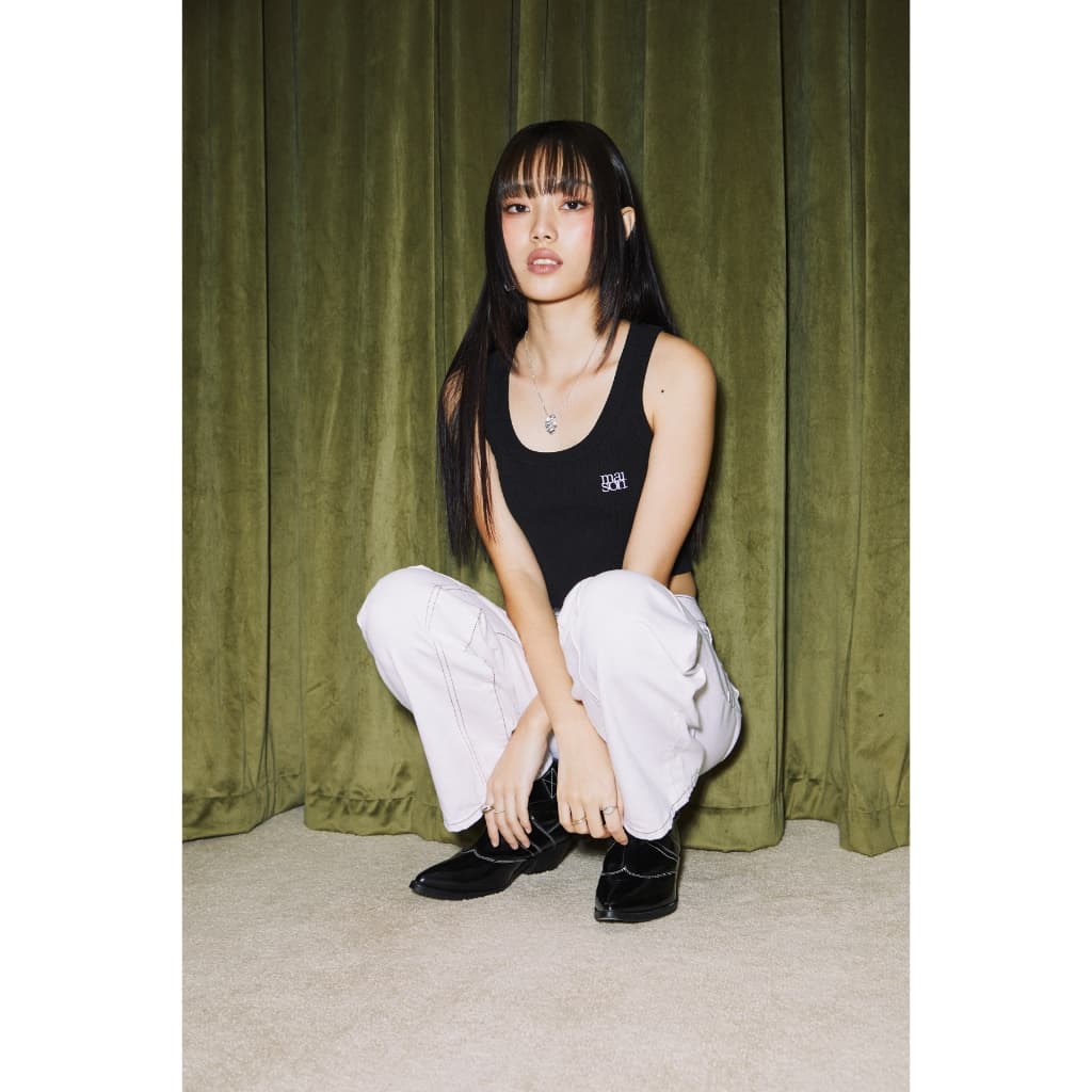 maison KEEPS | Axis Dual Logo Cropped Tank Top | เสื้อกล้ามครอปปักโลโก้ รูปที่ 9