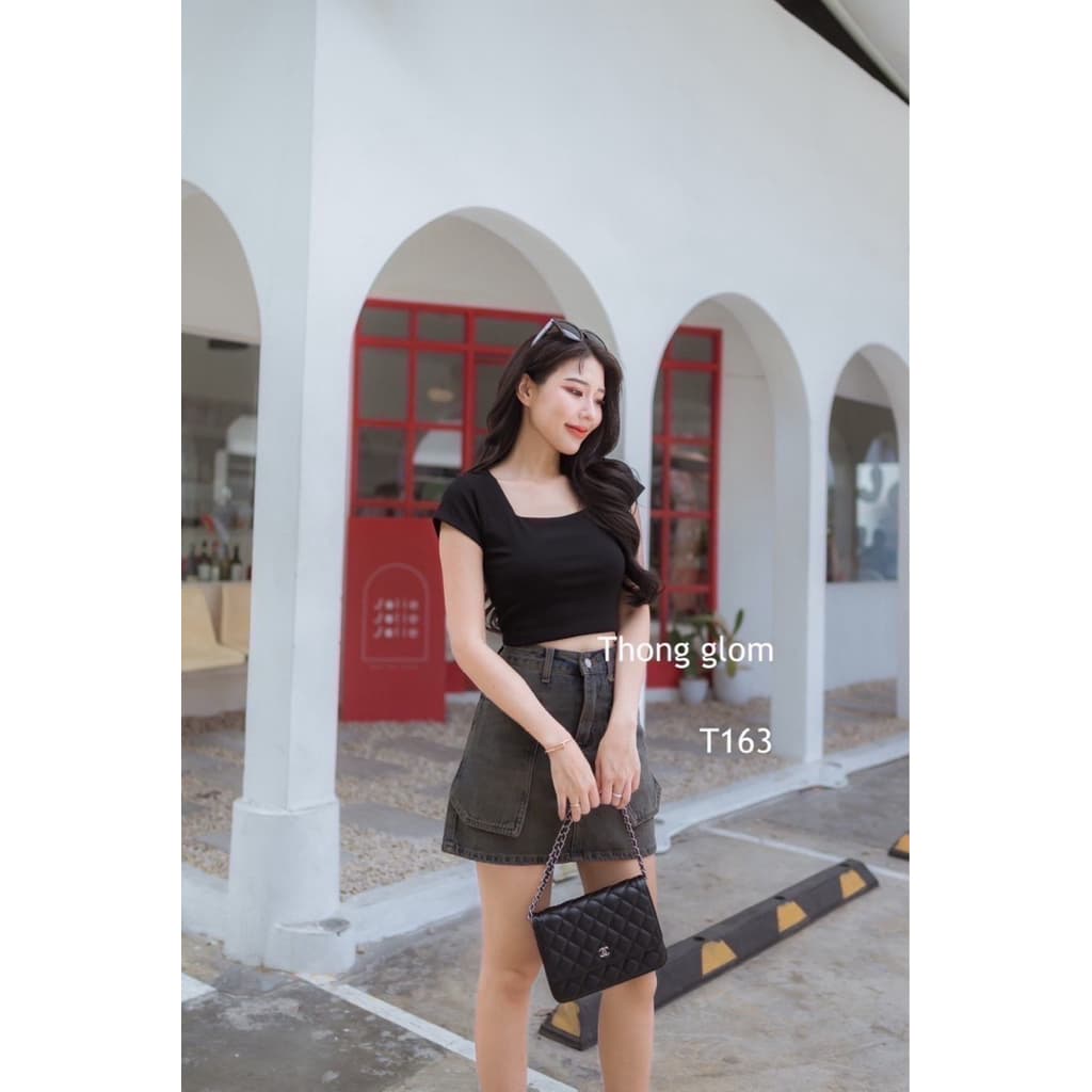 เสื้อครอปคอเหลี่ยมเนื้อผ้ายูนิโค่ Thong glom รูปที่ 4