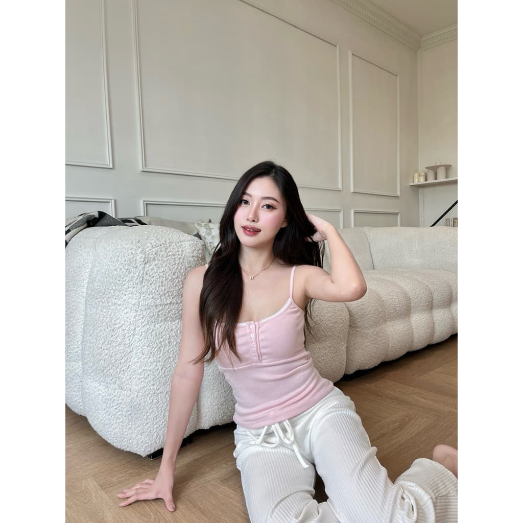 Babe top by shewear.bkk สายเดี่ยวกระดุม ผ้าฉลุลายหัวใจ รูปที่ 2