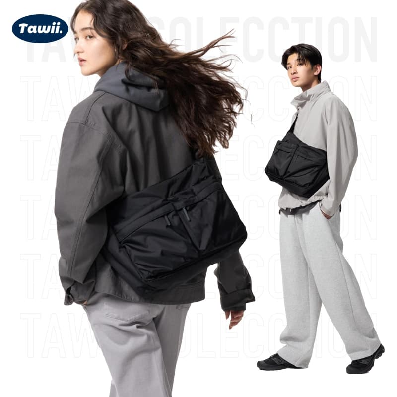 Tawii. กระเป๋าคอม กระเป๋า ขนาดใหญ่ กระเป๋าข้าง สะพายข้างไนล่อน Unisex Bag กันน้ำ กระเป๋าเท่ๆ รูปที่ 2