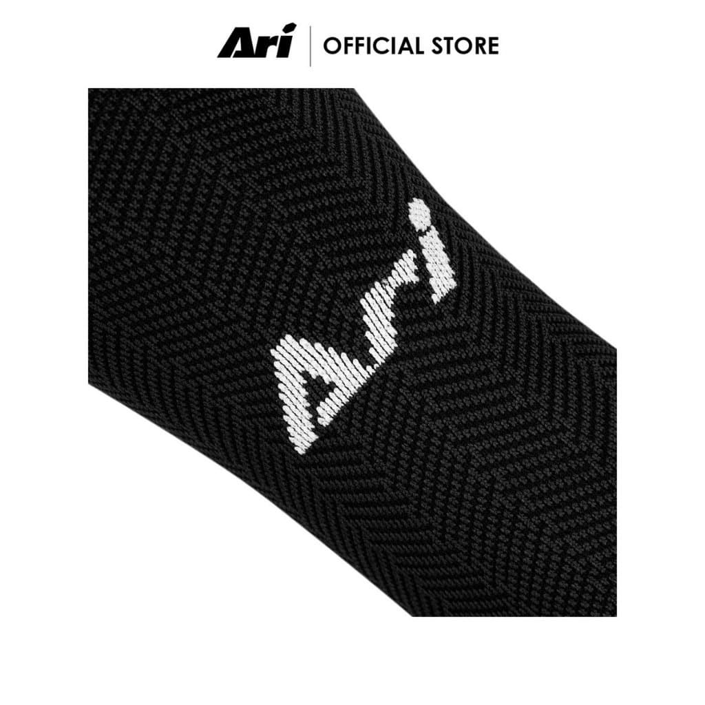 ARI LIGHTWEIGHT CREW SOCKS - BLACK ถุงเท้าสั้น อาริ LIGHTWEIGHT สีดำ รูปที่ 5