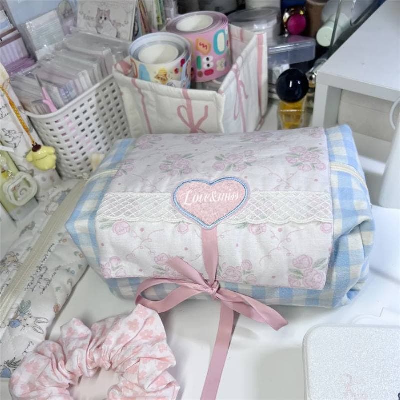 Chaichaishop 𝑺𝒘𝒆𝒆𝒕𝒊𝒆 𝒃𝒂𝒈 กระเป๋าเครื่องสำอาง ละมุน แต่งโบว์ผูก สีพาสเทล ลายสก็อต น่ารักมาก มีซิป รูปที่ 6
