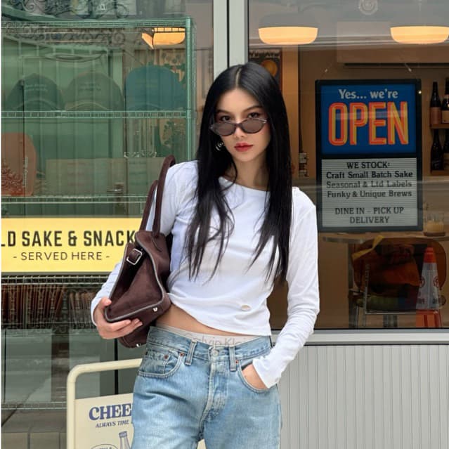 เสื้อแขนยาว ผ้านุ่มยืด ทรงเข้ารูป Minimal Muse Top รูปที่ 8