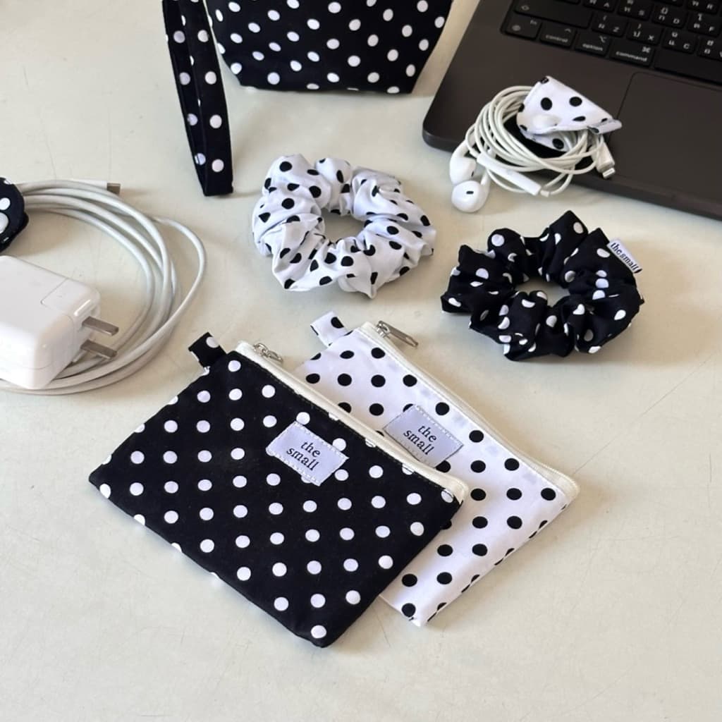 polka dot product | กระเป๋าตังค์ , ที่จัดระเบียบสายชาร์จ , อื่นๆ by the.smallstuff รูปที่ 3