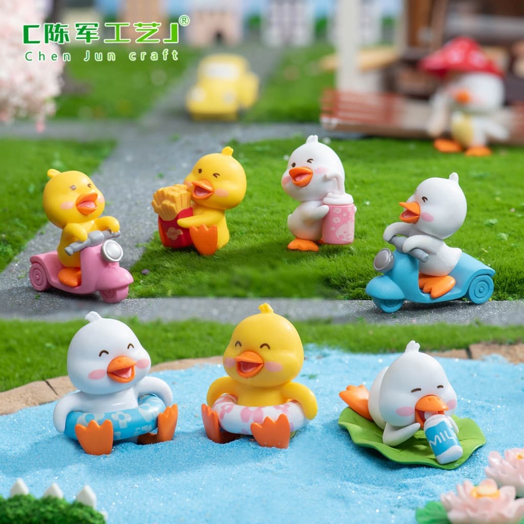 A029 ตุ๊กตาจิ๋ว ตุ๊กตุ่นจิ๋วเป็ดสีเหลืองในชุดกันฝน สำหรับแต่งบ้าน แต่งโต๊ะทำงาน รูปที่ 3