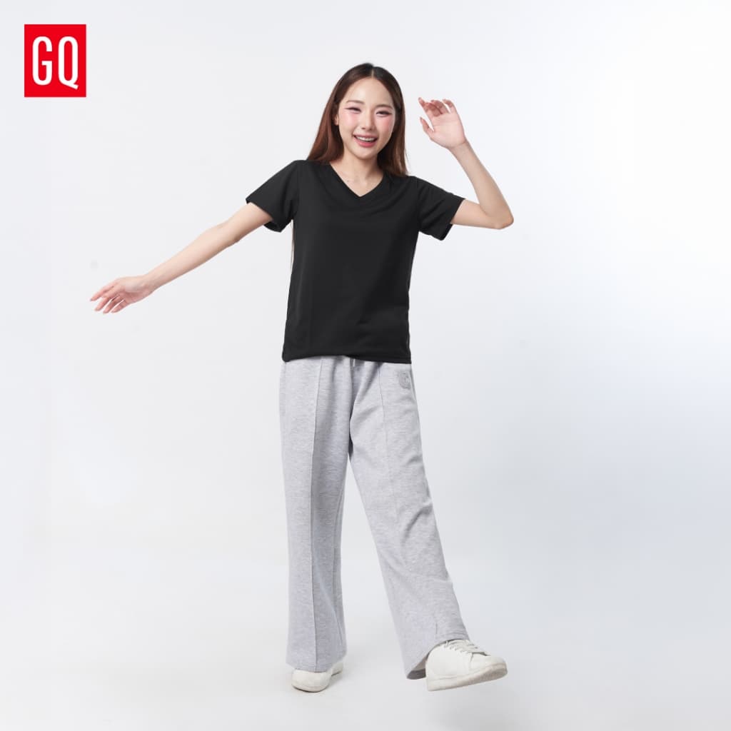 GQ Everyday Women T-Shirt เสื้อยืดคอวี ผ้านุ่ม ระบายอากาศดี ไม่มีป้ายคอ ไม่คัน รูปที่ 2