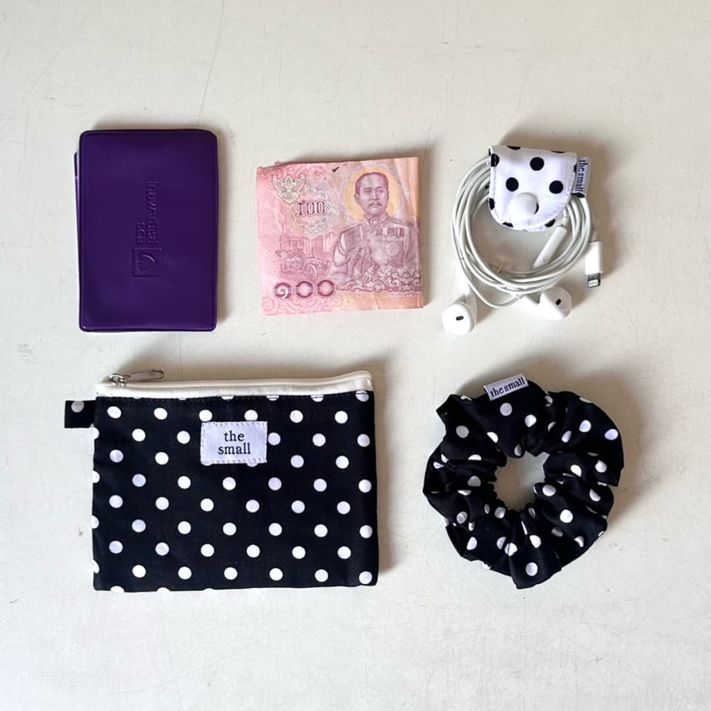 polka dot product | กระเป๋าตังค์ , ที่จัดระเบียบสายชาร์จ , อื่นๆ by the.smallstuff รูปที่ 7