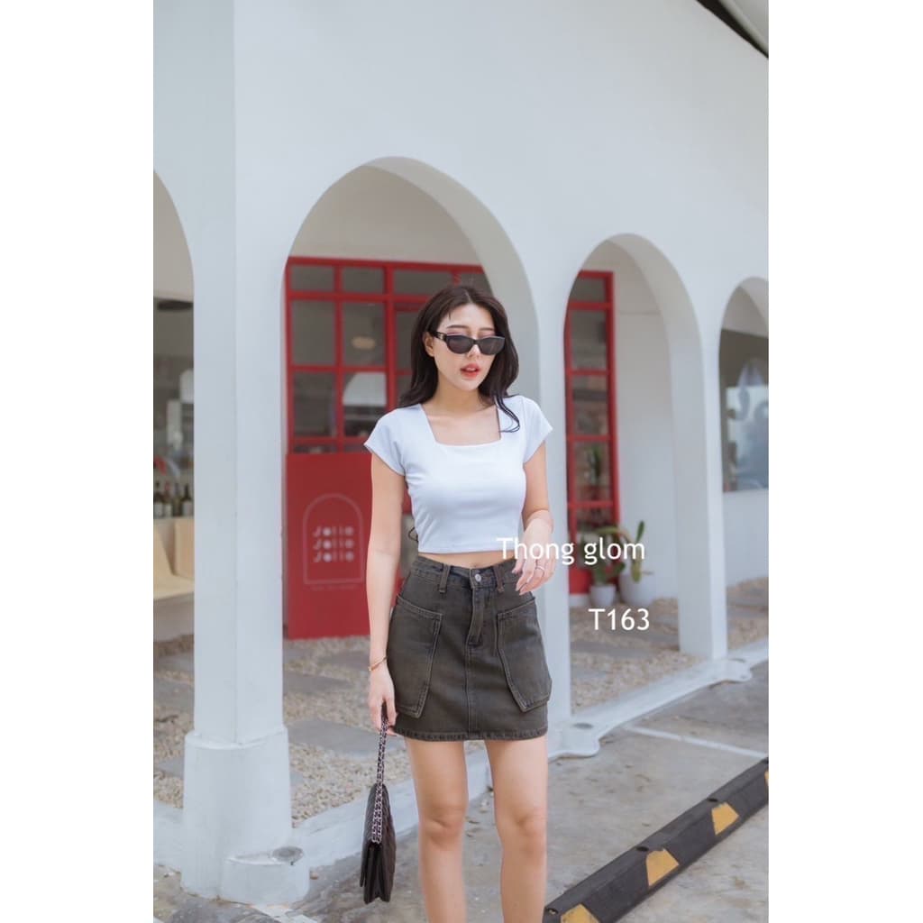 เสื้อครอปคอเหลี่ยมเนื้อผ้ายูนิโค่ Thong glom รูปที่ 3