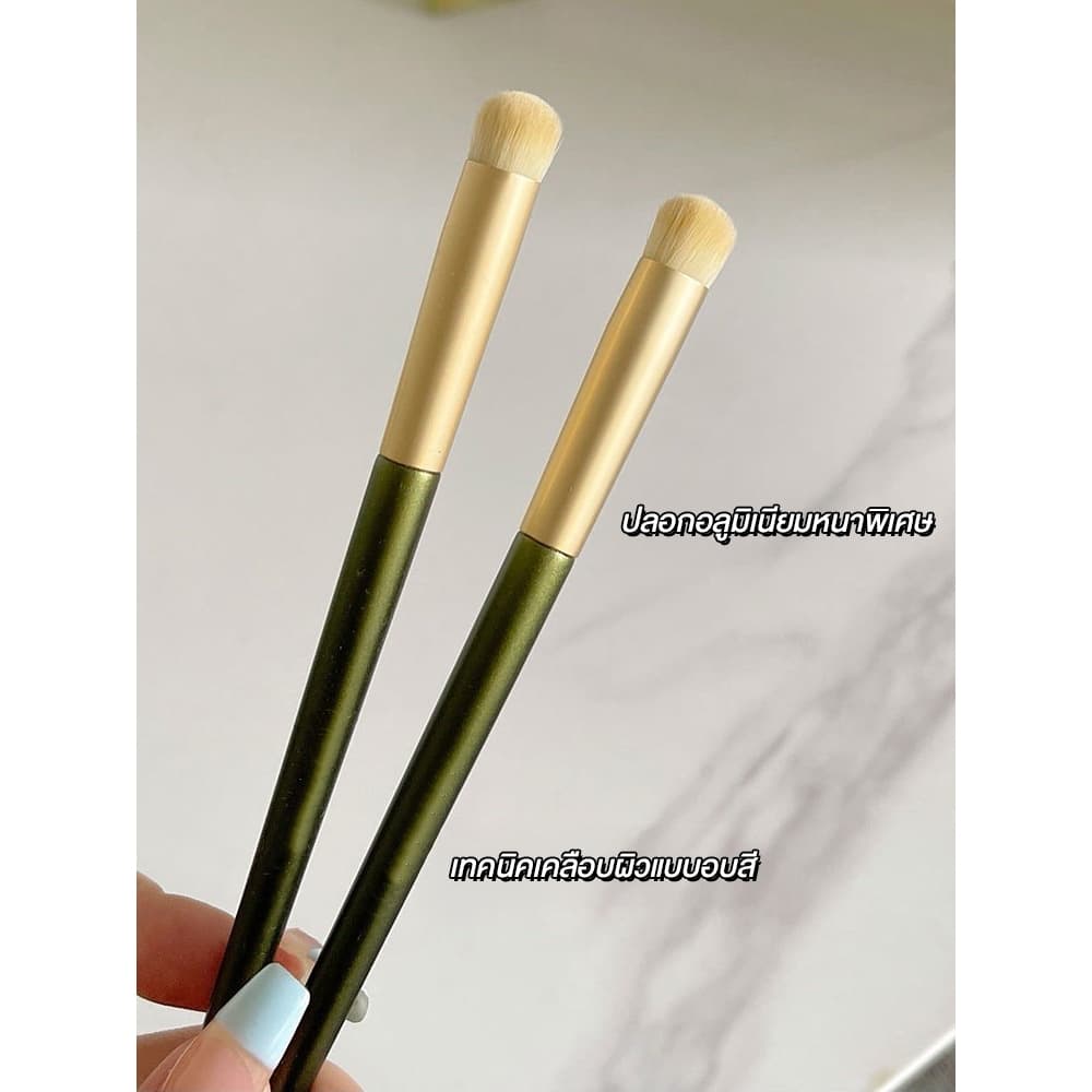 Soft Round Lip Brush แปรงแต่งปากเบลอหัวกลม แปรงแต่งริมฝีปากเบลอ ฟุ้งละมุน 2 ขนาด เล็ก/ใหญ่ ขนแปรงนุ่ม จิกสีดี เกลี่ยง่าย รูปที่ 4