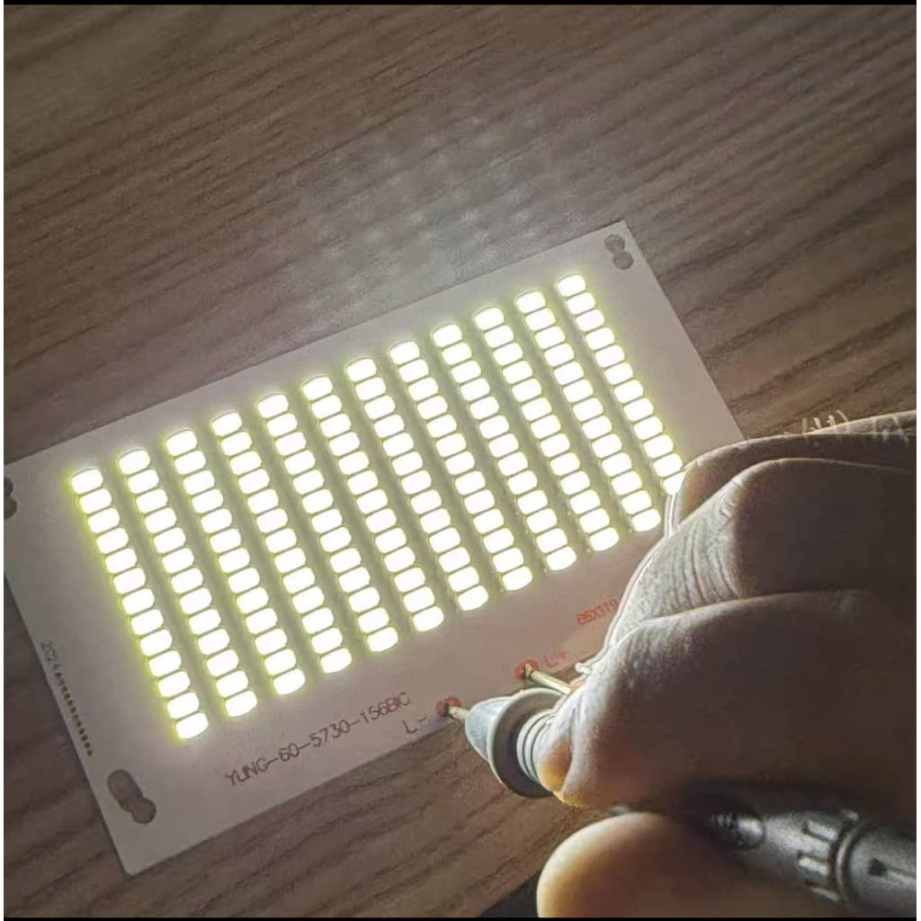 บอร์ดLED 3V-5V 156ลูกปัด แสงสีขาว รูปที่ 2