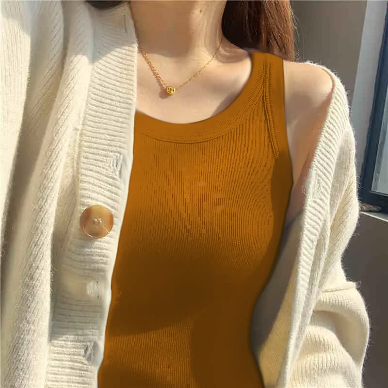 เสื้อกล้ามคอเว้า รุ่นไม่มีฟองน้ำ ผ้าเรย่อนใส่สบาย ทรงเข้ารูปสวย มีสไตล์เป็นของตัวเอง สินค้า จากไทย มีหลายสี รูปที่ 2