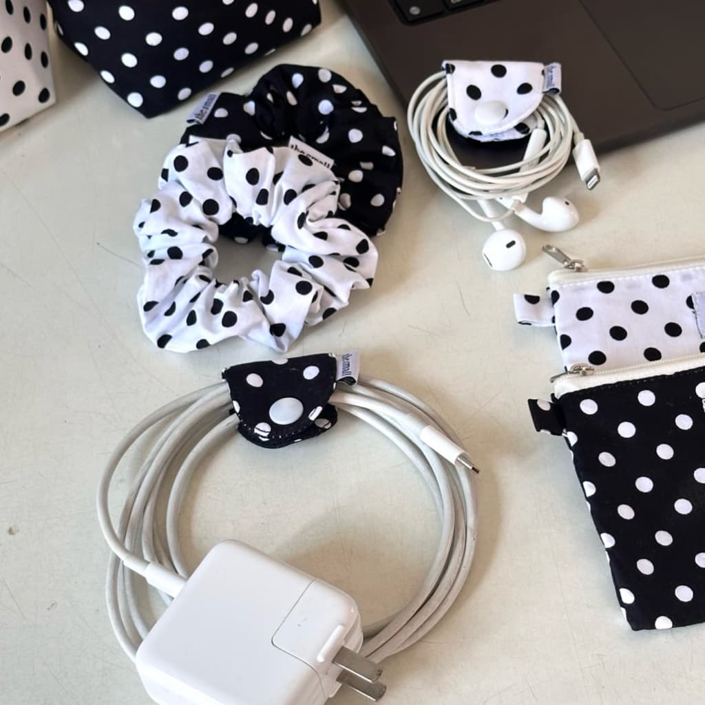 polka dot product | กระเป๋าตังค์ , ที่จัดระเบียบสายชาร์จ , อื่นๆ by the.smallstuff รูปที่ 5