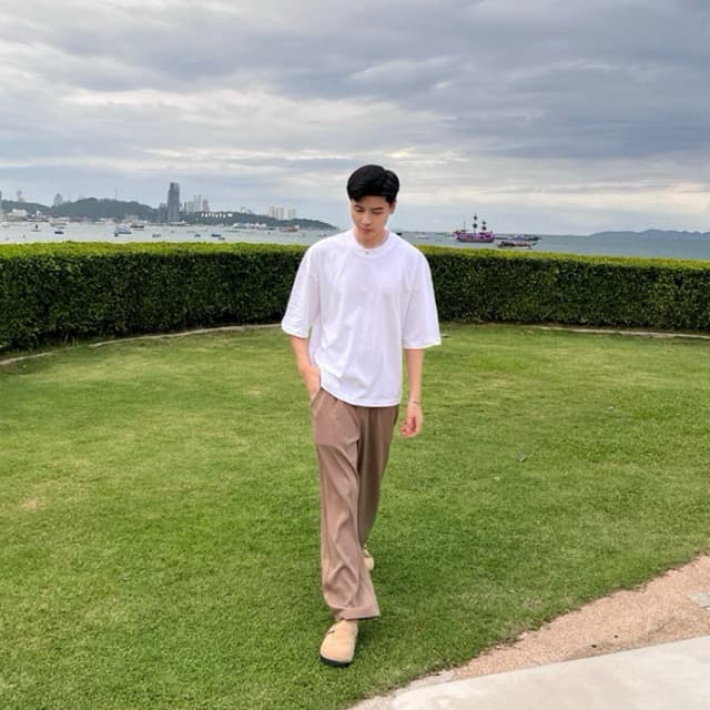 เสื้อยืด Boxy Oversized ทรงครอป V.2 รูปที่ 5