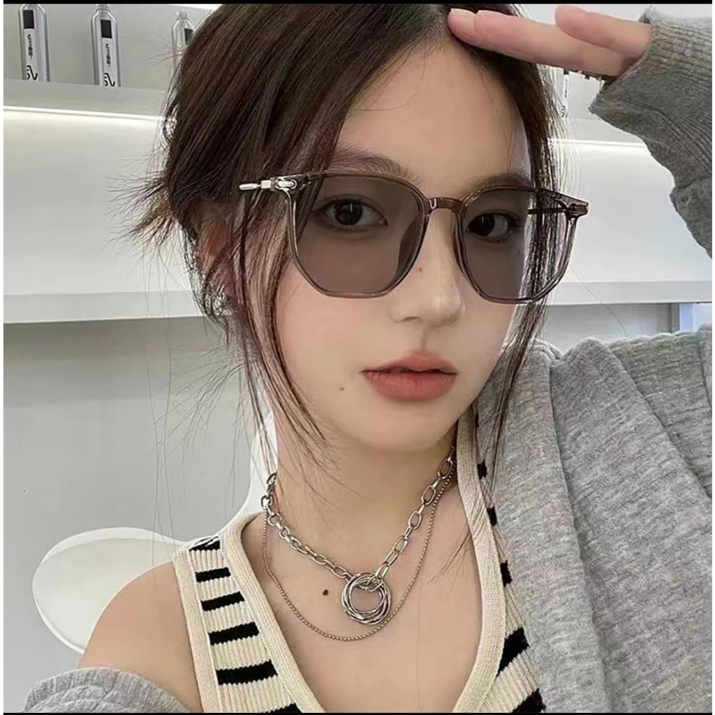 แว่นสายตาสั้น ฟรีกล่องใส่แว่น จากไทย แว่นกรองแสง ออกแดดเปลี่ยนสี แว่นเลนส์ออโต้ รูปที่ 8