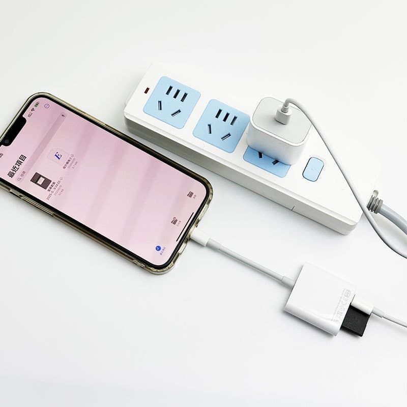 MGBB IP to SD+USB+TF card reader มัลติฟังก์ชั่น อะแดปเตอร์ OTG สามในหนึ่งเดียว สำหรับ โทรศัพท์มือถือ รูปที่ 2