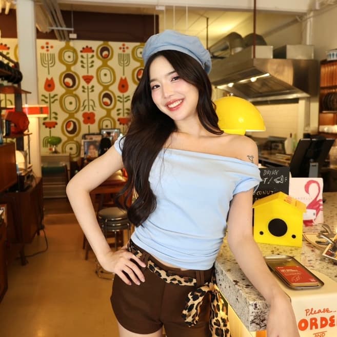 JARINYA เสื้อปาดไหล่ ดีเทลเก๋มากเนื้อผ้ายืดเกรดดี รูปที่ 6