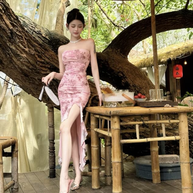 เดรสสีแดง สายเดี่ยวลายดอกไม้ ทรงเอ เกาะอกยาว เจ้าหญิง ออกงานสาวอวบ น่ารัก แฟชั่น รูปที่ 6
