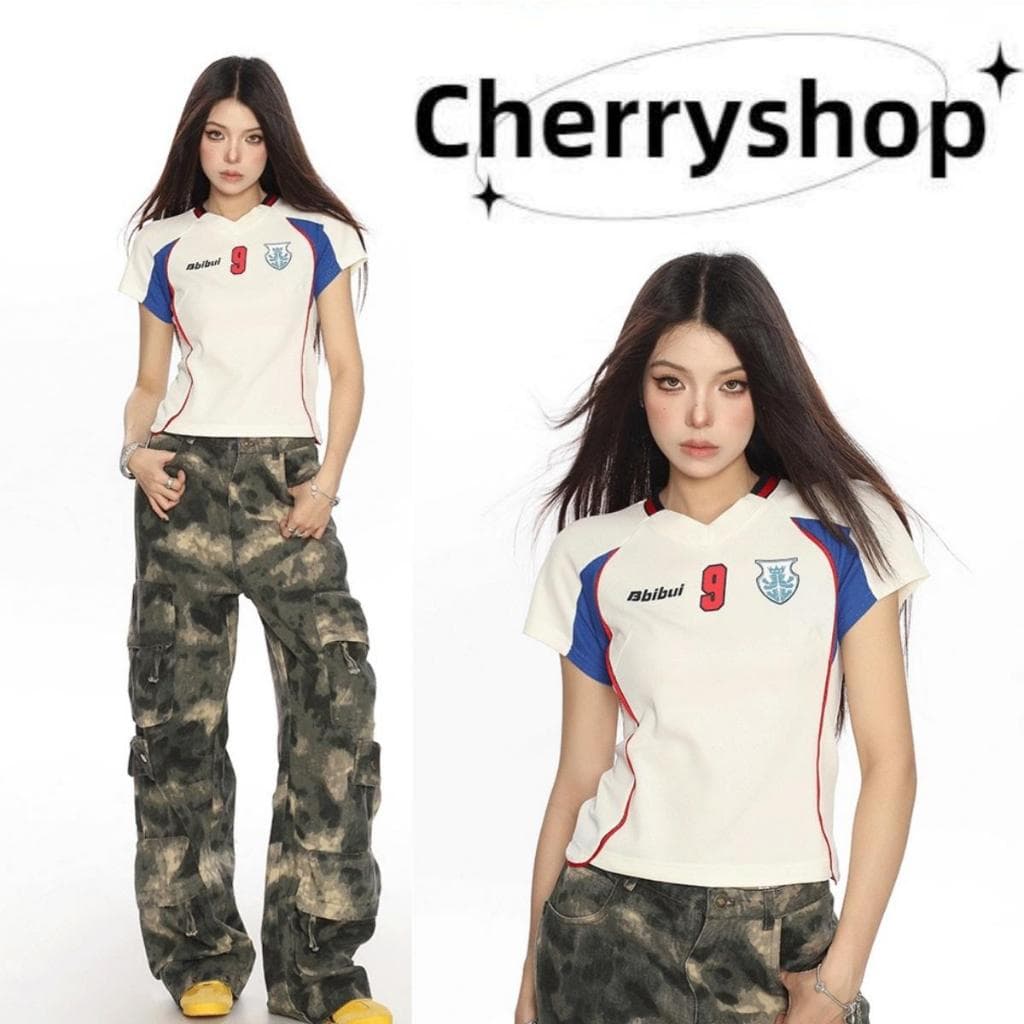 cherryshop เสื้อยืดคอวีแขนสั้นสไตล์สาวฮอตสไตล์ย้อนยุคอเมริกันสำหรับผู้หญิง สไตล์สลิมฟิต ตัวพิมพ์อักษร แฟชั่น รูปที่ 1