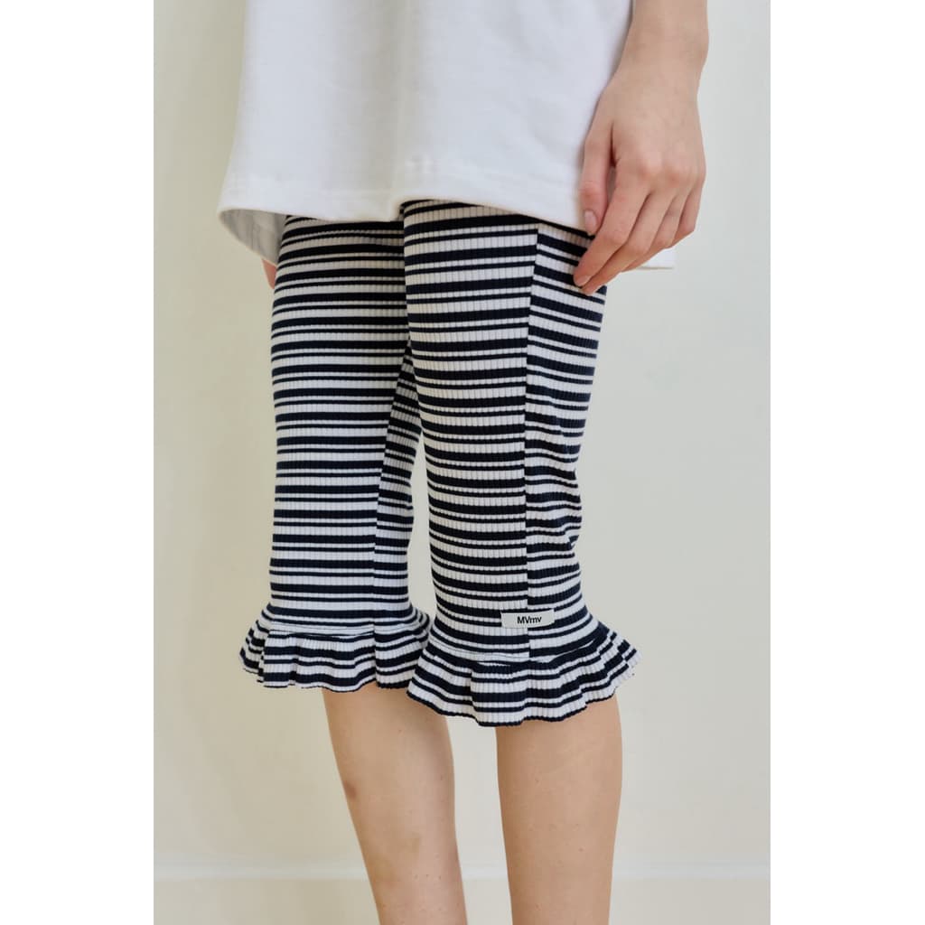 MVBKK CAPRI PANTS กางเกงสามส่วนเข้ารูป รูปที่ 5