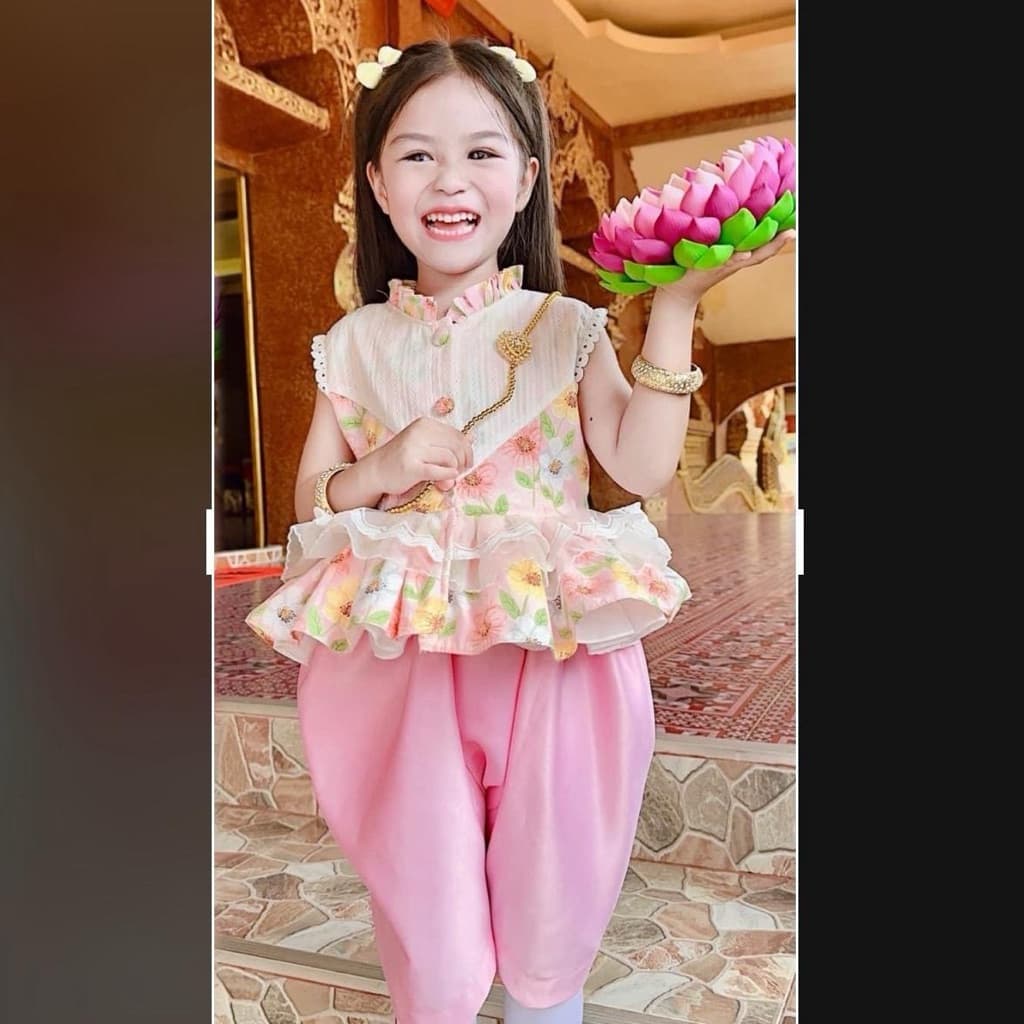 ชุดไทยเด็ก สีพาสเทล ลายดอกไม้ แต่งระบาย รูปที่ 5