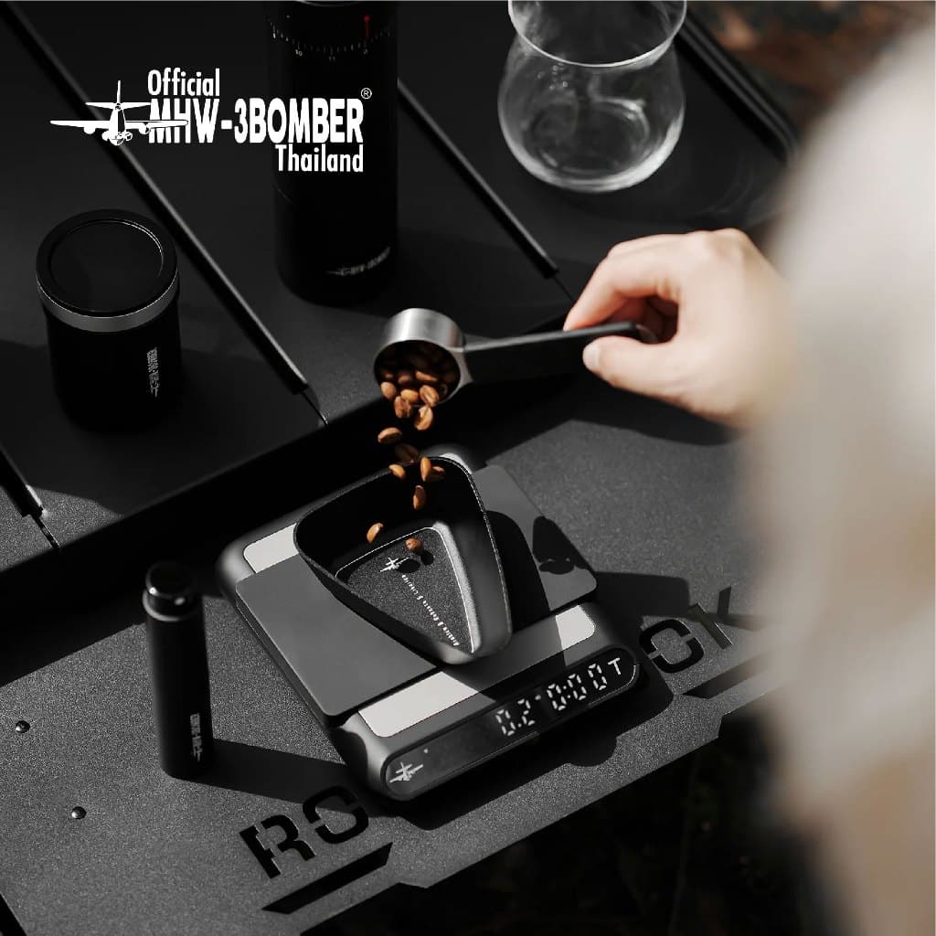 MHW-3BOMBER Coffee Bean Dosing Cup & Spray Bottle Set ถ้วยตวงเมล็ดกาแฟ พร้อมขวดสเปร์ย รูปที่ 4