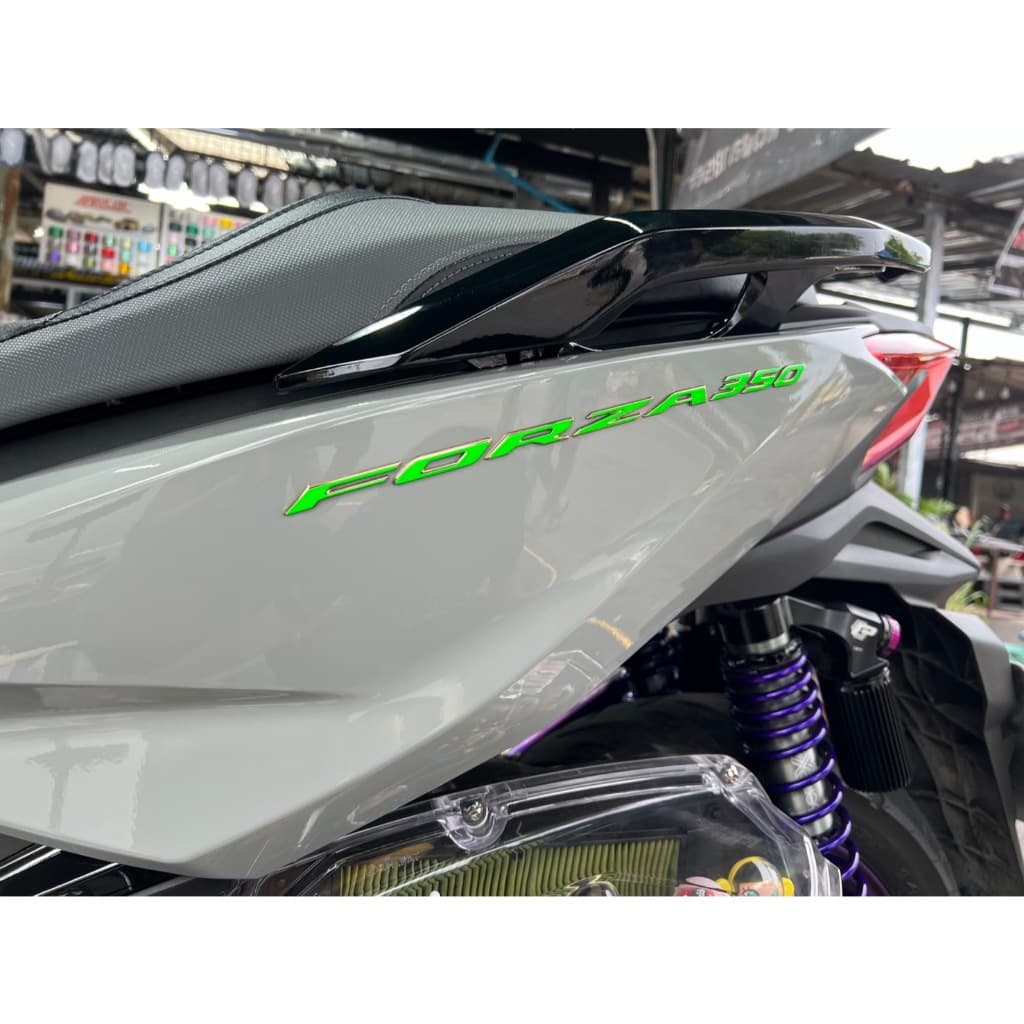 สติกเกอร์แต่งอักษรโลโก้ HONDA FORZA350 สะท้อนแสง เรืองแสง งานตัดเข้ารูป ติดง่าย...ลองดิ! รูปที่ 9