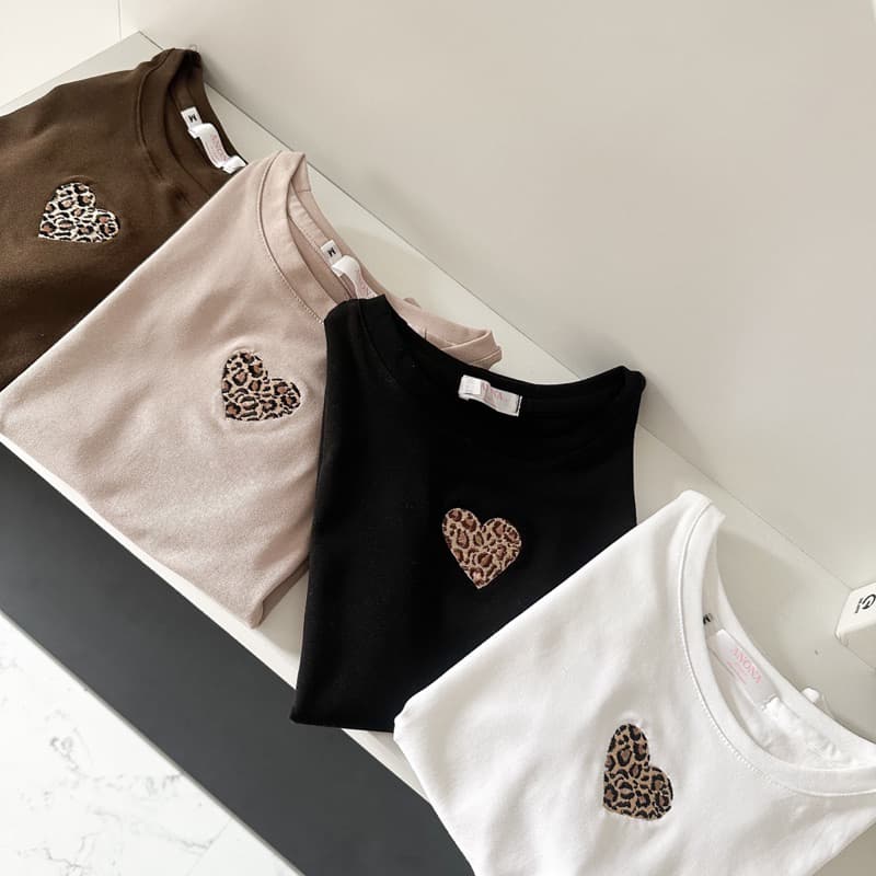 Love Tiger เสื้อยืดผ้ายูนิปักหัวใจลายเสือ รูปที่ 2