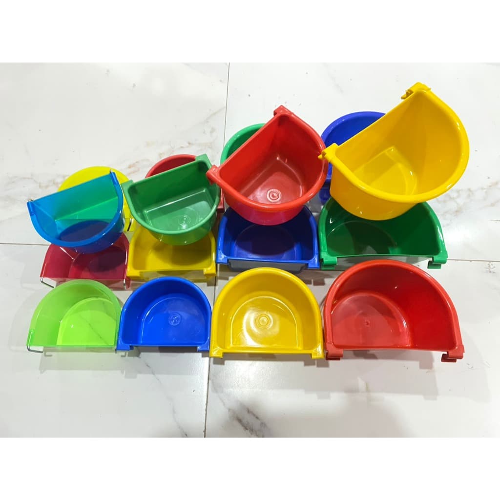 ถ้วยอาหารไก่,นก ขายแพ็คละ 12 ชิ้น คละสี มี 4 ขนาดเล็ก 300ml/เล็ก 350ml/กลาง 500ml/ใหญ่ 700ml รูปที่ 2