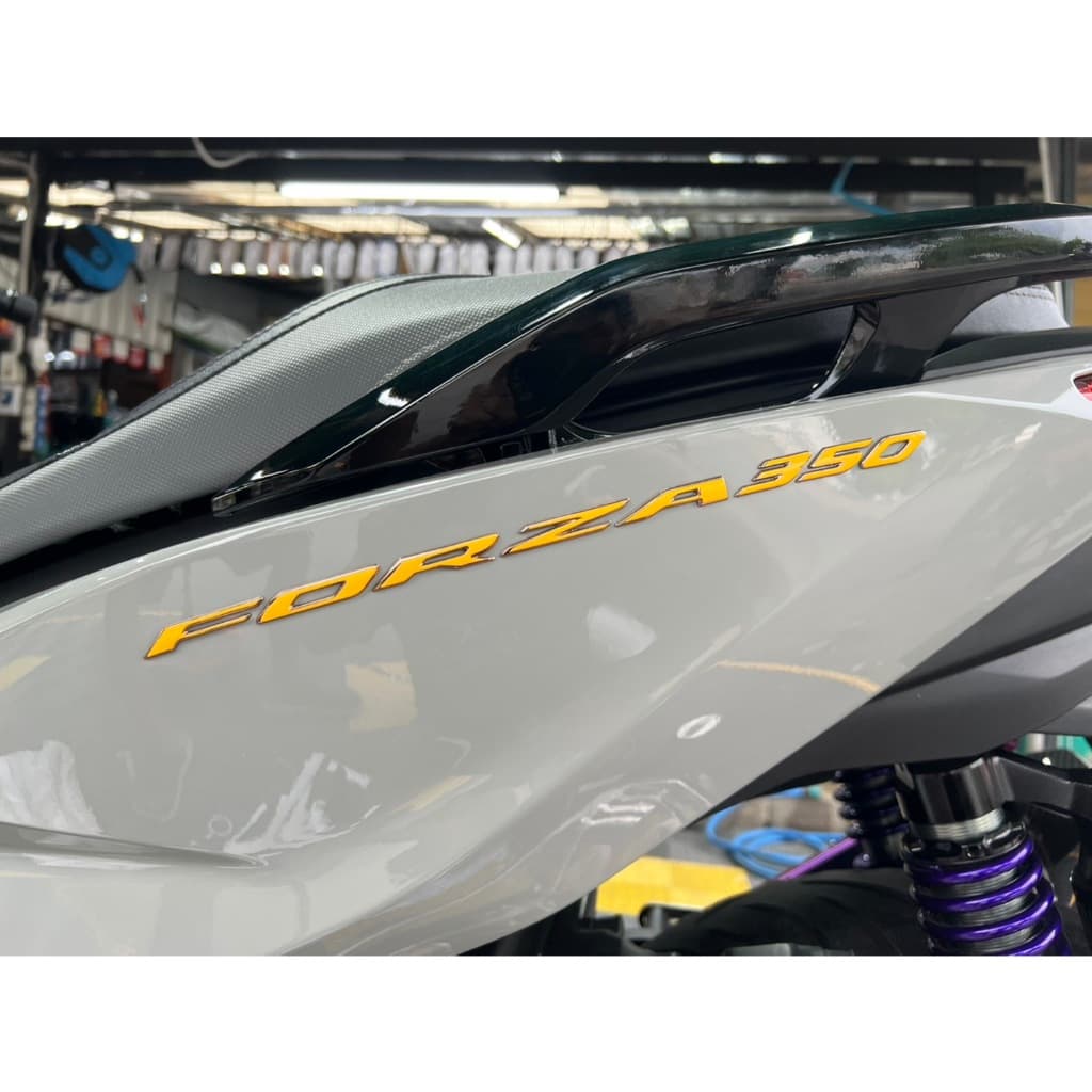 สติกเกอร์แต่งอักษรโลโก้ HONDA FORZA350 สะท้อนแสง เรืองแสง งานตัดเข้ารูป ติดง่าย...ลองดิ! รูปที่ 8