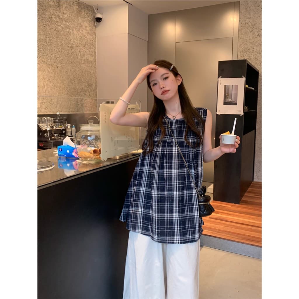 เสื้อลายสก็อต สวมใส่สบาย ติดกระดุมด้านหลังคอ กลางลำตัวจับจีบระบายชาย ทรงปล่อย เสื้อครอป #6613 รูปที่ 3
